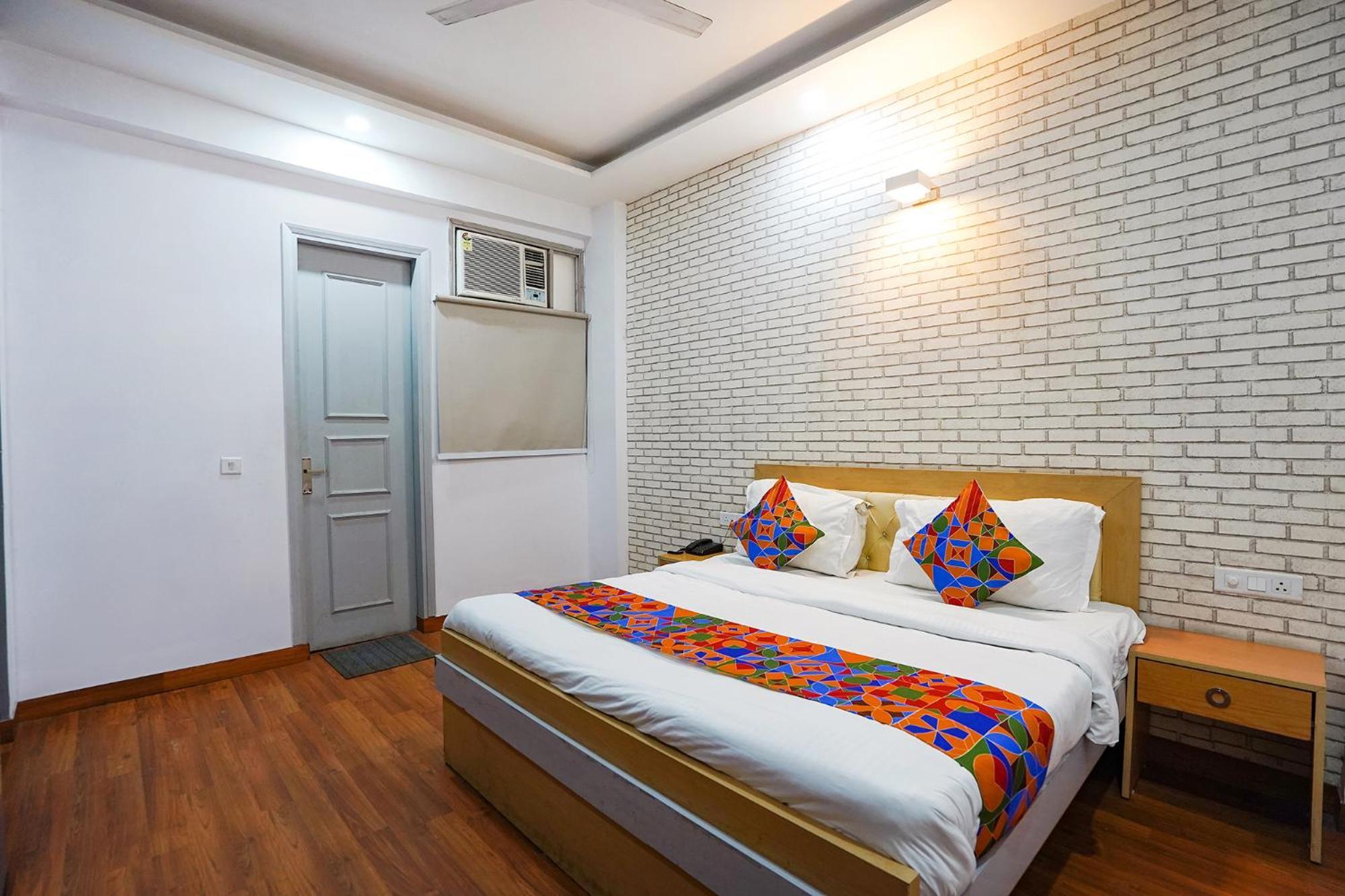 Fabhotel Prime Culture Нойда Екстер'єр фото