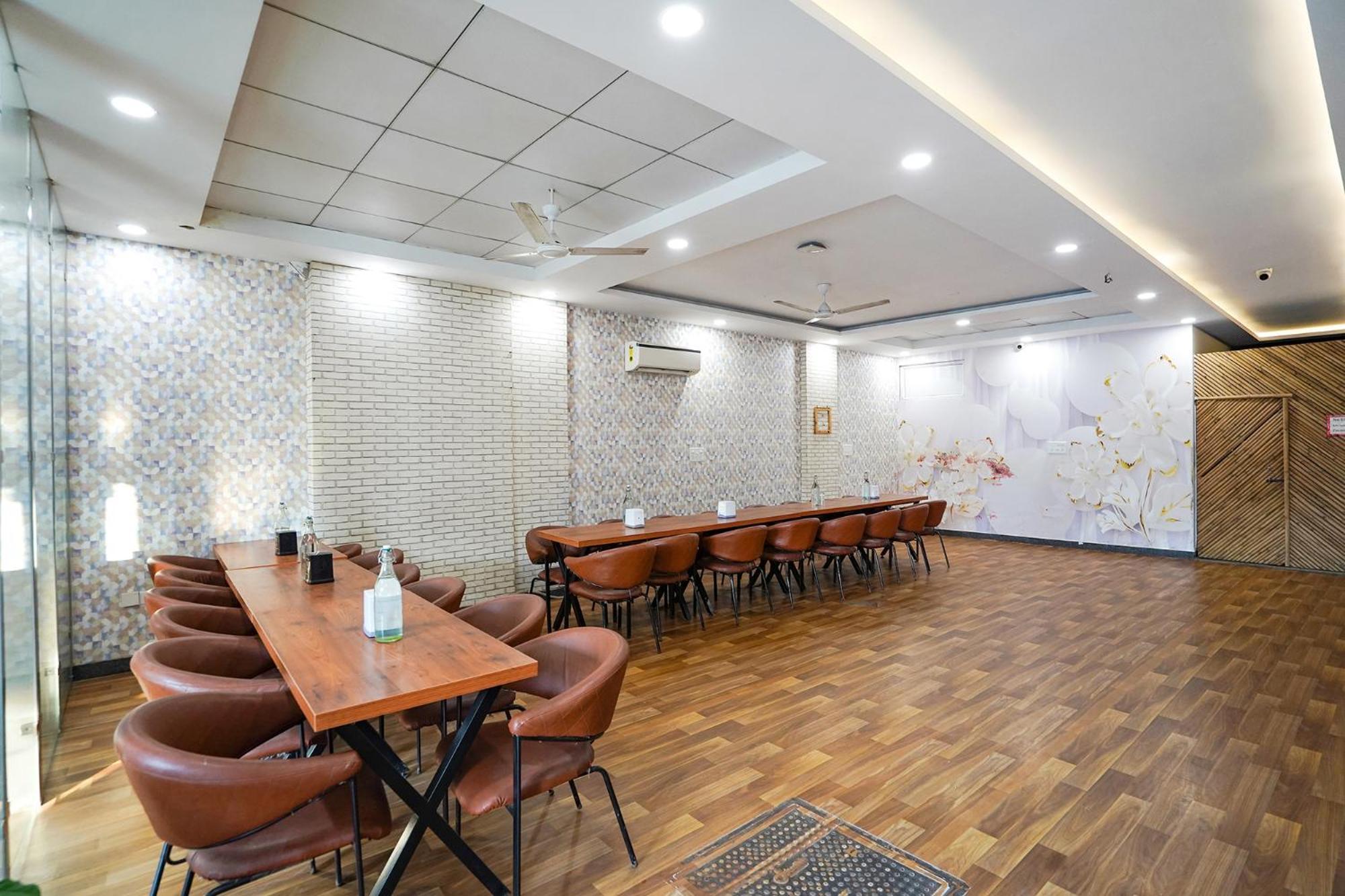 Fabhotel Prime Culture Нойда Екстер'єр фото