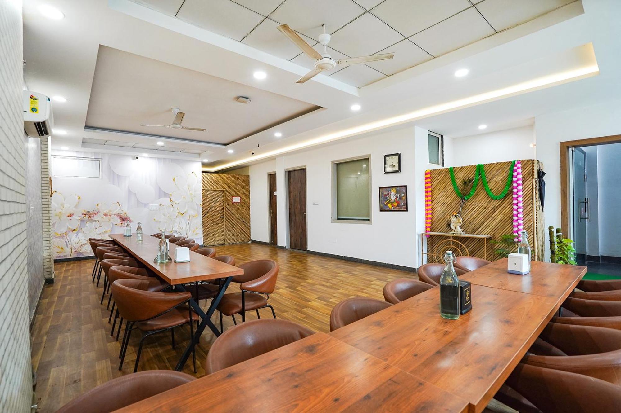 Fabhotel Prime Culture Нойда Екстер'єр фото